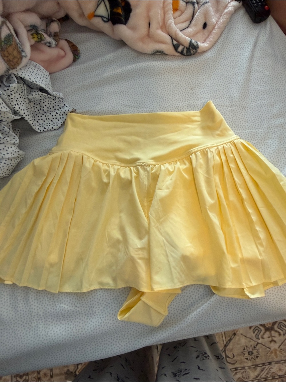 Aerie Yellow Pleated Women's Skirt